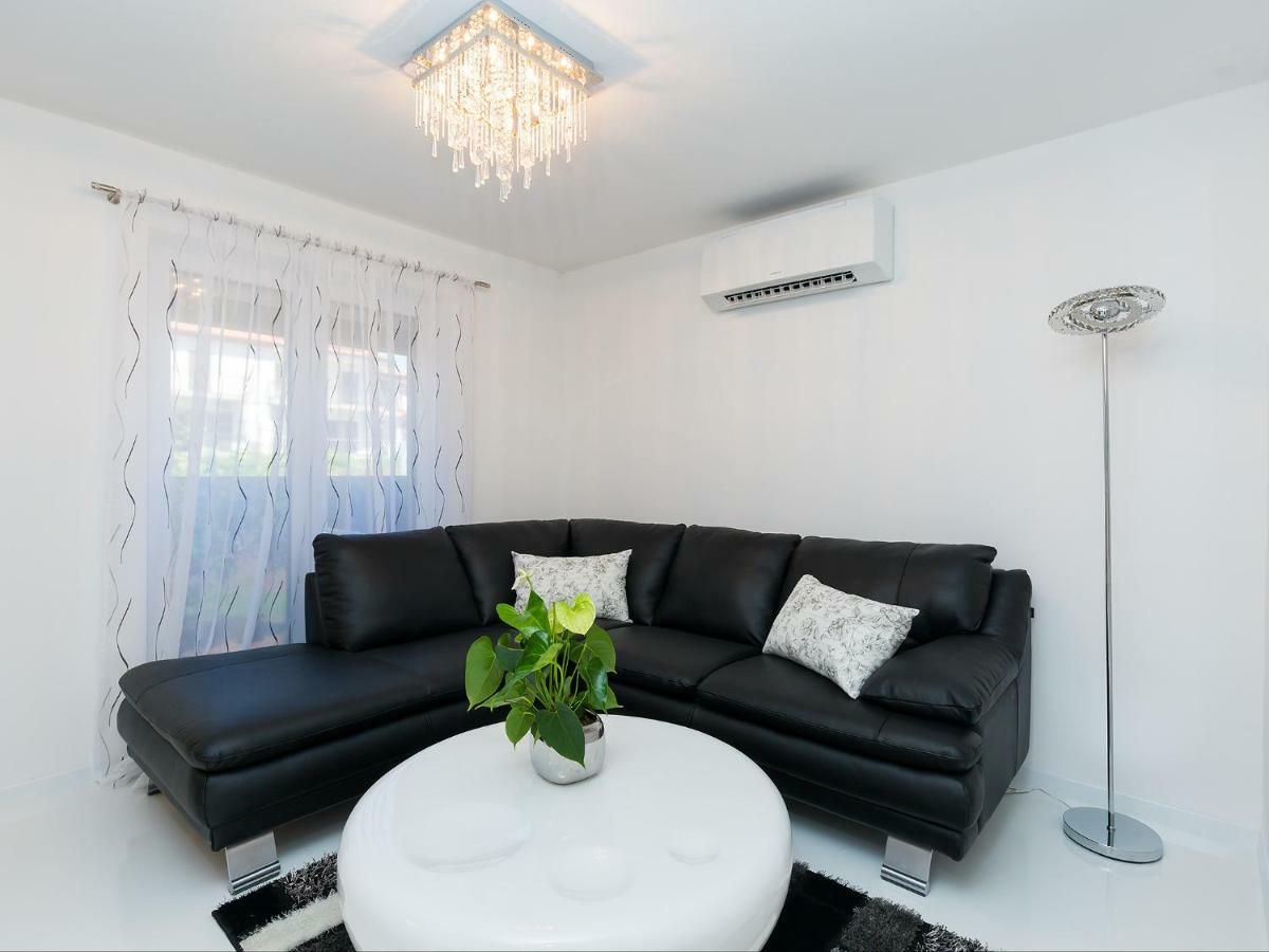 Apartmani Beril Lux Rovinj Bagian luar foto